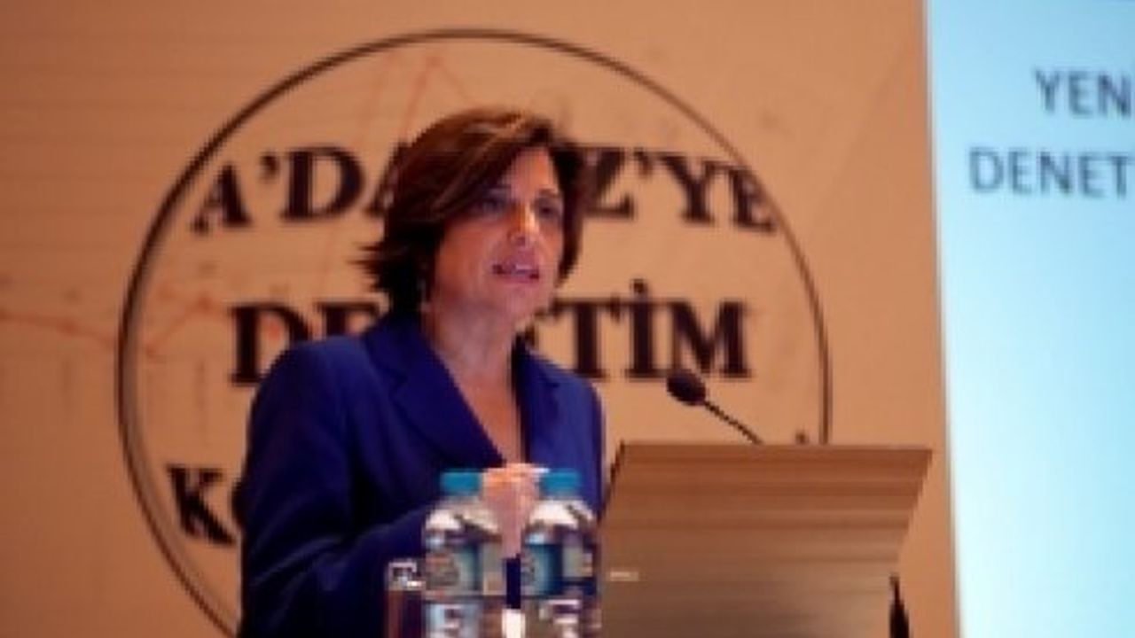 Tüsiad Başkanı "Merkez Bankası'nın bağımsızlığına gölge düşürecek yorumlardan kaçınmalıyız"