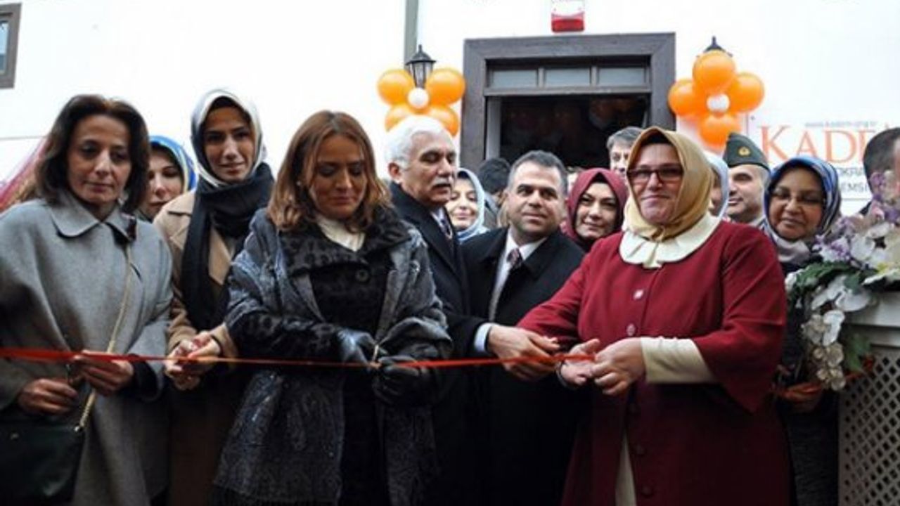 Sümeyye Erdoğan "Bizler kadın haklarını en başta insan hakları olarak görüyoruz"