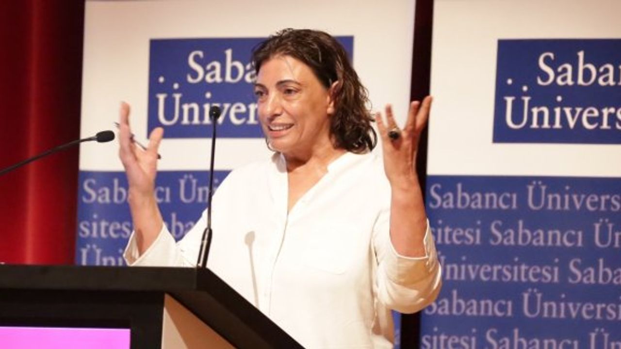 Nebahat Akkoç;”Umutsuzluğa kapılmayın şiddet istemeyen bir nesil geliyor”