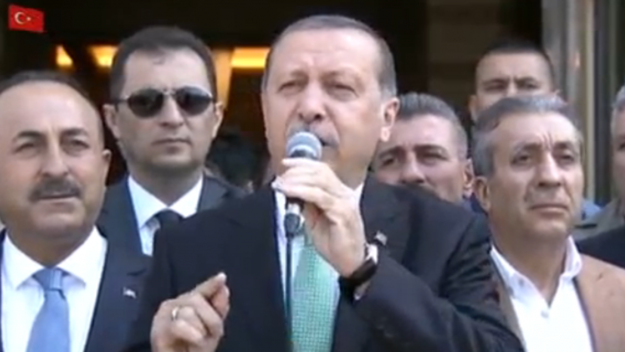 Cumhurbaşkanı; “Safları sık tutun, son duyuruya kadar yürüyüşe devam”