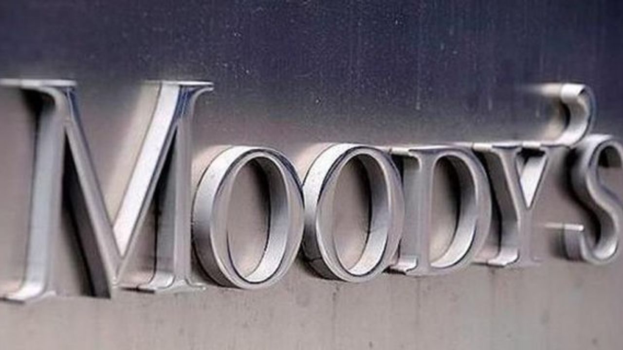 Moody’s Türkiye’nin kredi notunu Ba1 seviyesine düşürdü