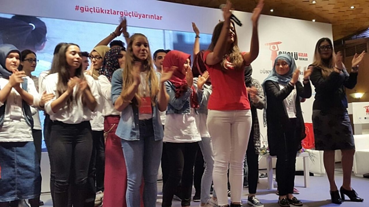 Dünya Kız Çocukları günü mesajı:"Güçlü kızlar, güçlü yarınlar”