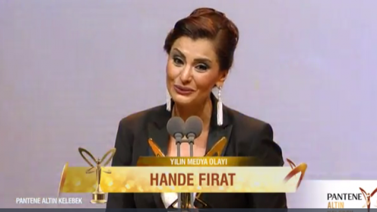 Hande Fırat, Altın Kelebek’te Yılın Medya Olayı Ödülünü kazandı