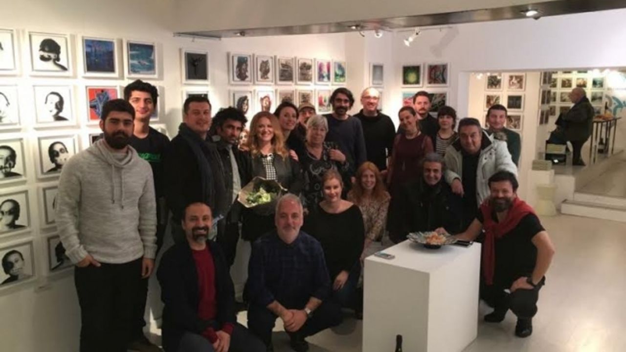 20 Türk sanatçı Paris'te 20 altın madalya kazandı