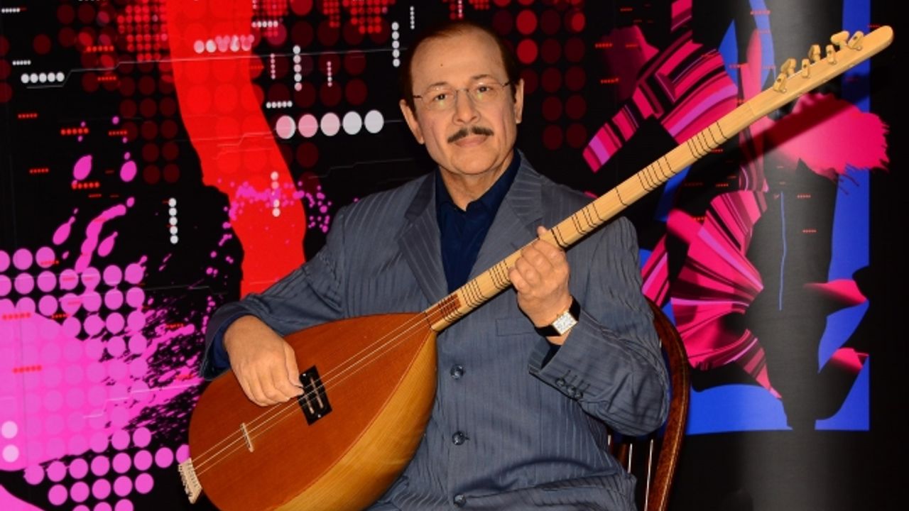 Neşet Ertaş'ın balmumu heykeli Madame Tussauds'da sergileniyor