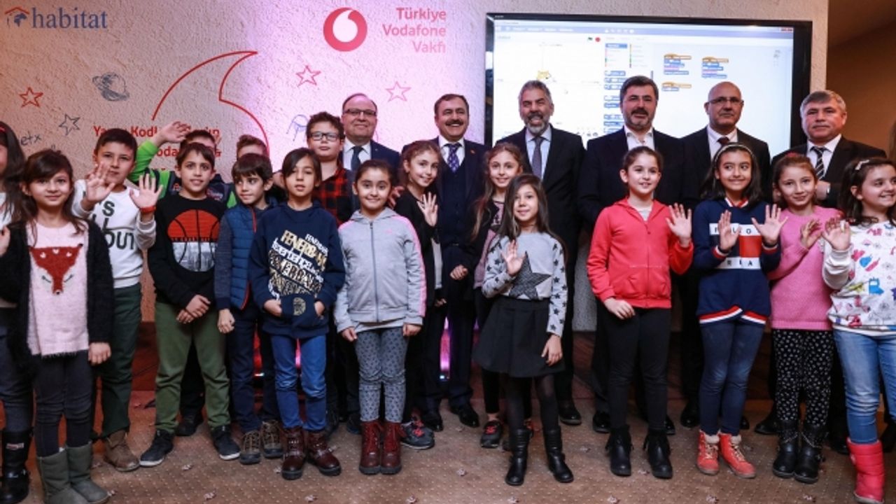 Vodafone, Afyon'da 500 çocuğa kodlama öğretecek
