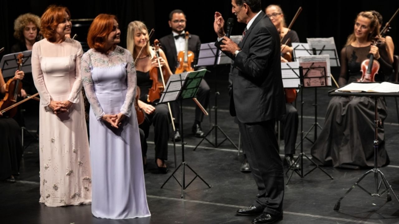 Pekinel kardeşlerden Koç Üniversitesi'nde 25.yıl konseri