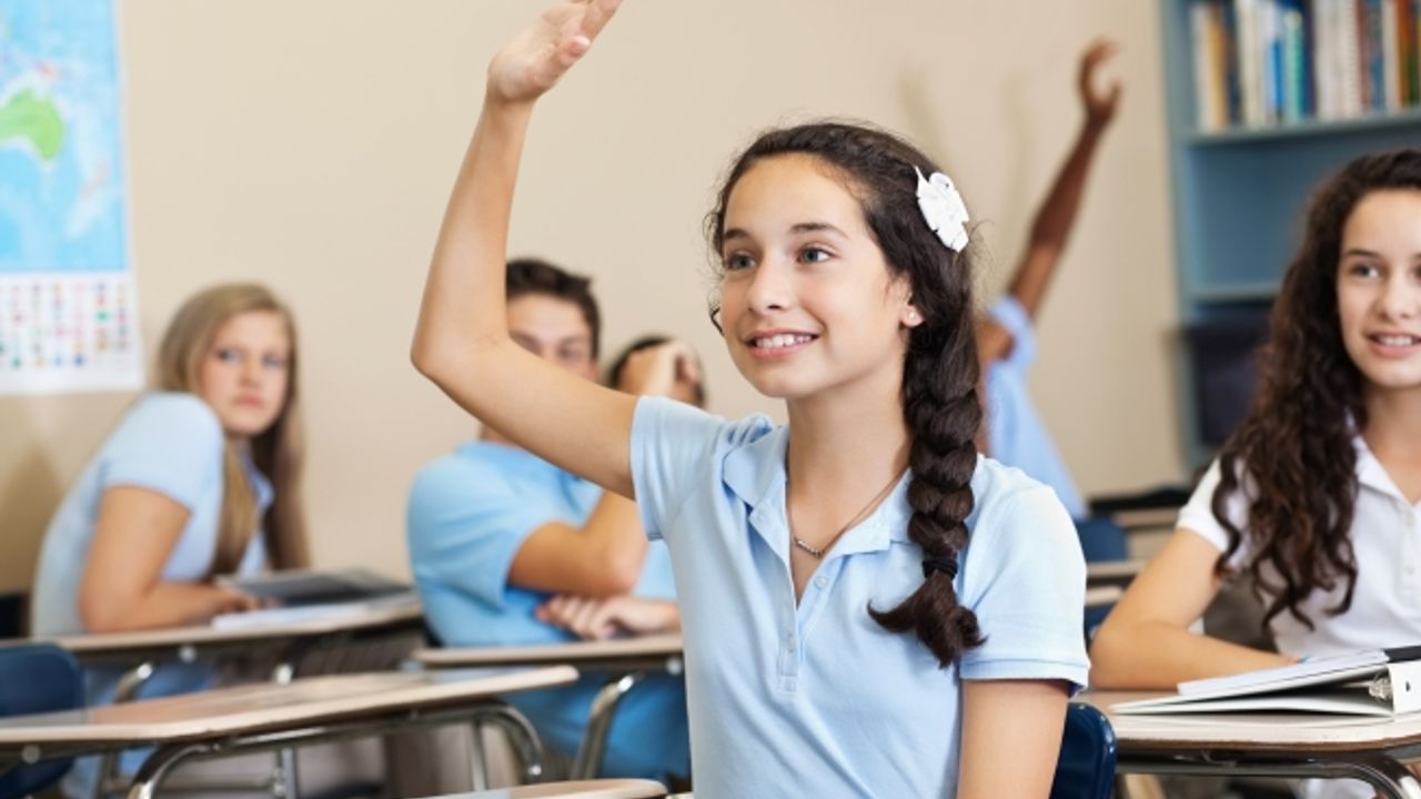 Hijyenik Ped Alamadığı İçin Okula Gidemeyen Kız Öğrencilere Orkid’den ‘Okula Devam’ Desteği