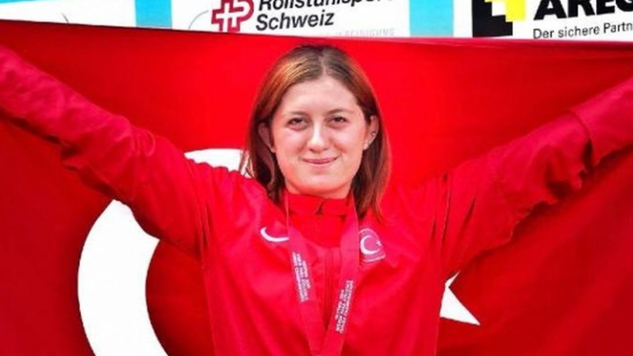 Özel sporcu Fatma Damla Altın, İsviçre'de Dünya 2'ncisi