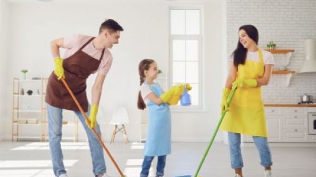 Ev Temizliğinde En Çok Parfüm Kokulu Ürünler Tercih Ediyoruz