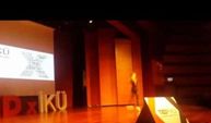 Ayşe Begüm Onbaşı TEDx Konferansı şovu