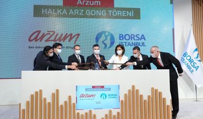 Borsa İstanbul’da Gong Bu kez Arzum İçin Çaldı, Törendeki Tek Kadın Mehtap Yıldız